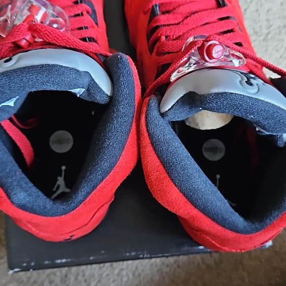 Air Jordan 5 Retro (GS) 'Raging Bull' 5.5y - Picture 9 of 10